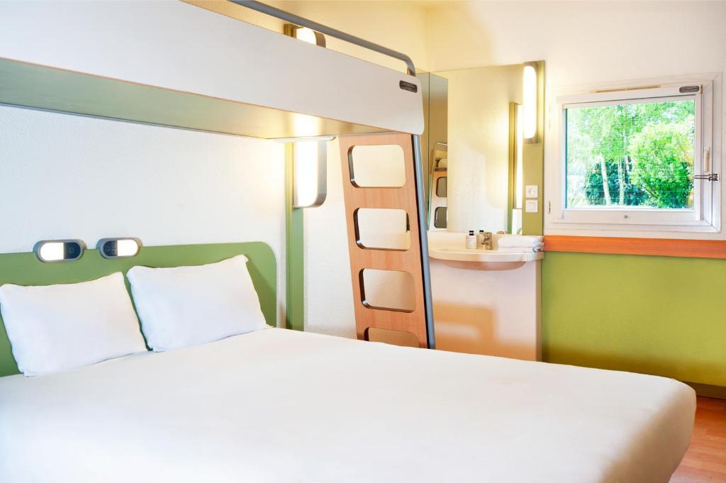 Ibis Budget Romorantin Quarto foto